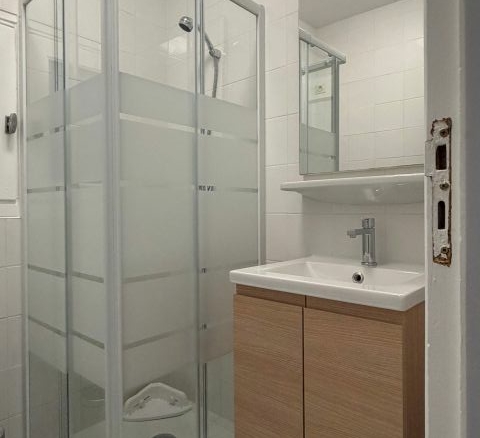 Studio meublé (JJY-2-G1)